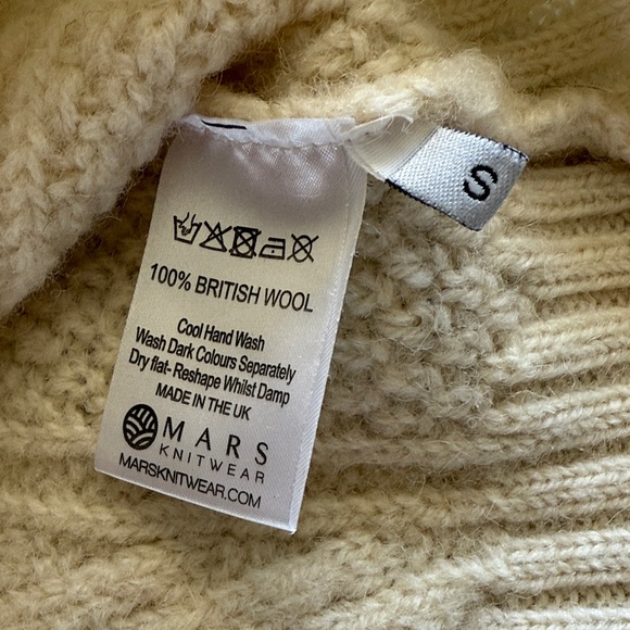 100% Wool Authentic Fisherman Sweater - Picture 4 of 6